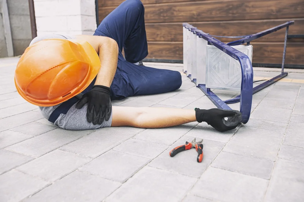Tree removal accident causing property damage and liability